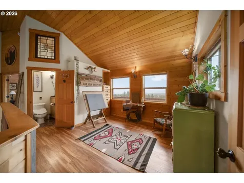 2260 SE Highland Road Prineville OR 97754