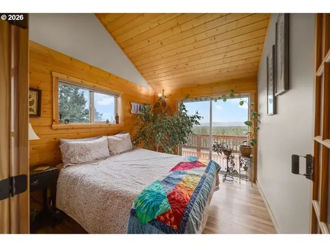 2260 SE Highland Road Prineville OR 97754