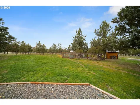 2260 SE Highland Road Prineville OR 97754