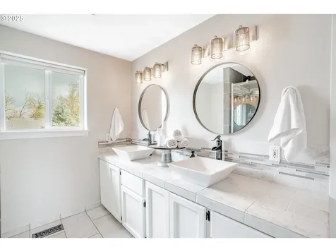 14100 SE Summers Court Clackamas OR 97015