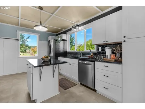 90635 Spring Road Astoria OR 97103