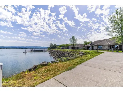 813 King Drive Rainier OR 97048