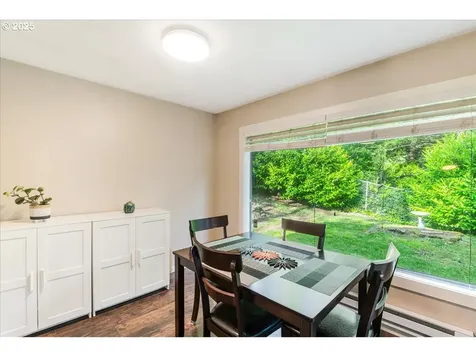 6926 SE Deardorff Road Portland OR 97236