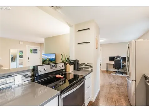 6926 SE Deardorff Road Portland OR 97236