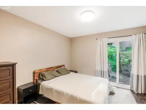 6926 SE Deardorff Road Portland OR 97236