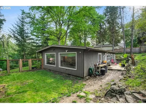 6926 SE Deardorff Road Portland OR 97236