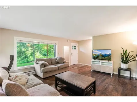 6926 SE Deardorff Road Portland OR 97236