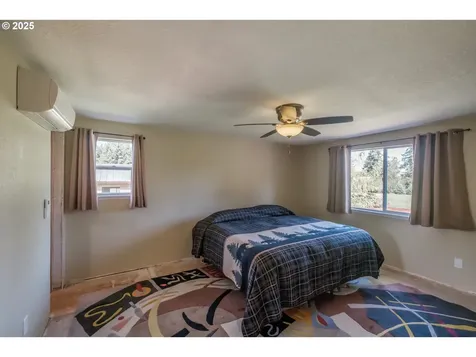40712 Lacomb Drive Lebanon OR 97355