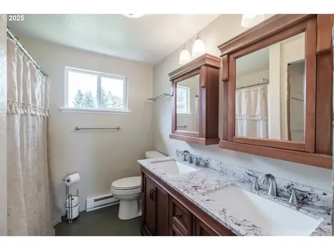 40712 Lacomb Drive Lebanon OR 97355