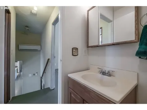 40712 Lacomb Drive Lebanon OR 97355