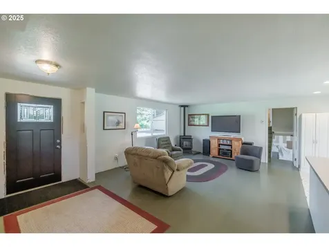 40712 Lacomb Drive Lebanon OR 97355