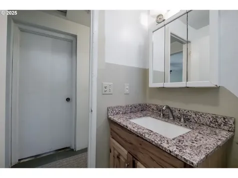 40712 Lacomb Drive Lebanon OR 97355
