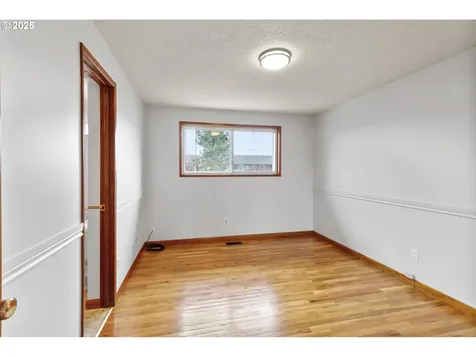1637 Umpqua Road Woodburn OR 97071