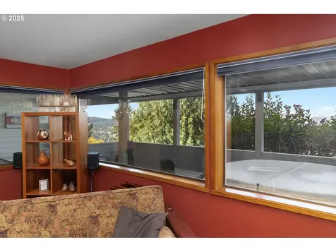 3123 NE Rocky Butte Road Portland OR 97220