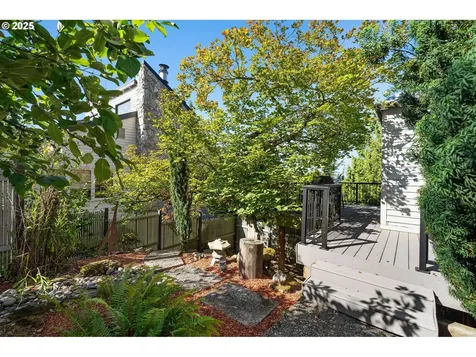 3123 NE Rocky Butte Road Portland OR 97220