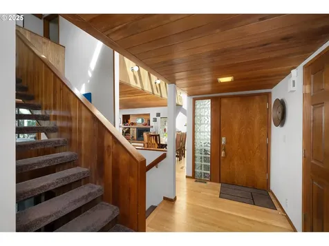 3123 NE Rocky Butte Road Portland OR 97220