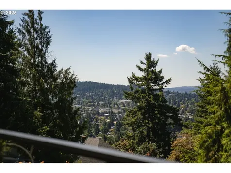 3123 NE Rocky Butte Road Portland OR 97220