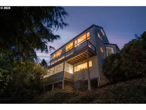 3123 NE Rocky Butte Road Portland OR 97220