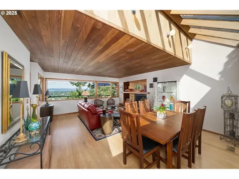 3123 NE Rocky Butte Road Portland OR 97220