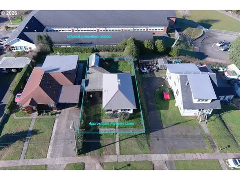 2260 Meade Street North Bend OR 97459