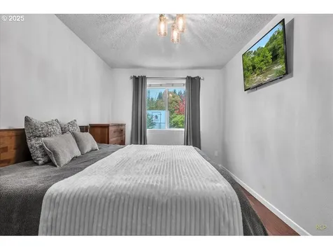 411 NW 53rd Street Vancouver WA 98663