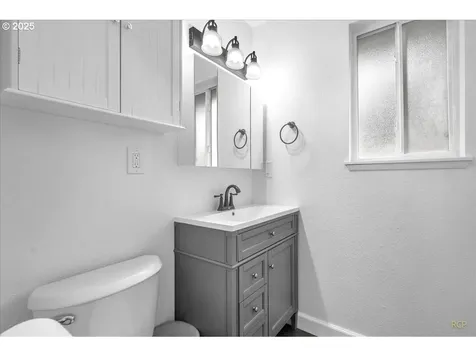 411 NW 53rd Street Vancouver WA 98663