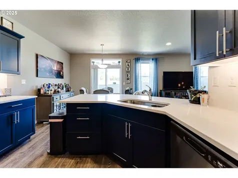 183 Rockcrest Drive Lowell OR 97452
