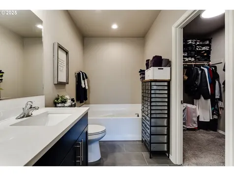 183 Rockcrest Drive Lowell OR 97452