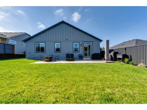 183 Rockcrest Drive Lowell OR 97452