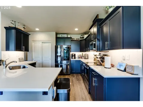 183 Rockcrest Drive Lowell OR 97452
