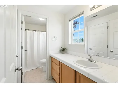 1814 SE Littlegem Street Hillsboro OR 97123