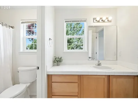 1814 SE Littlegem Street Hillsboro OR 97123