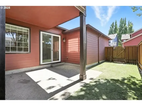 1814 SE Littlegem Street Hillsboro OR 97123
