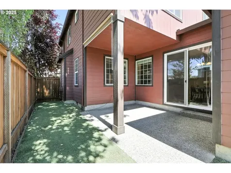 1814 SE Littlegem Street Hillsboro OR 97123