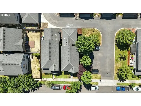 1814 SE Littlegem Street Hillsboro OR 97123