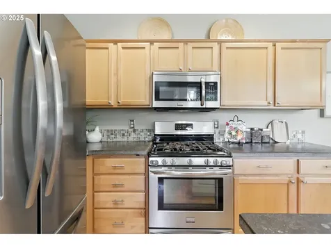 1814 SE Littlegem Street Hillsboro OR 97123