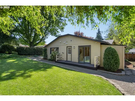 11821 SE Sunnycreek Lane Clackamas OR 97015