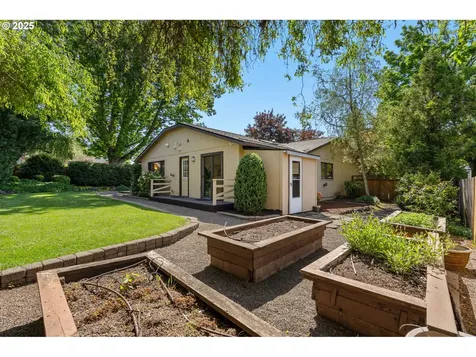 11821 SE Sunnycreek Lane Clackamas OR 97015