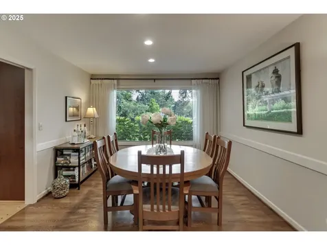 4861 NW Neskowin Place Portland OR 97229