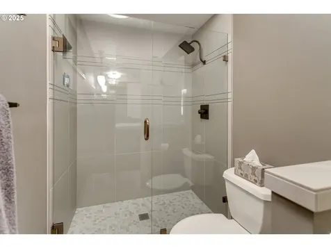 4861 NW Neskowin Place Portland OR 97229