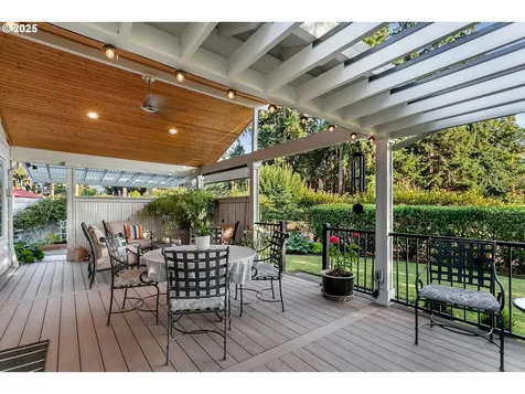 4861 NW Neskowin Place Portland OR 97229