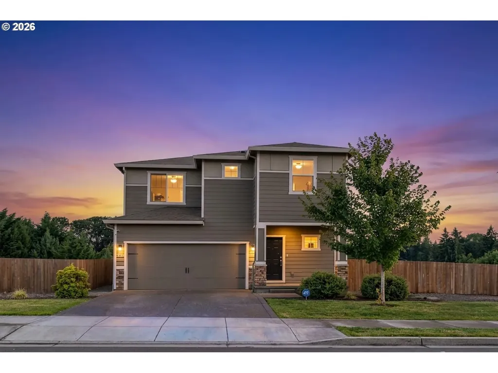 1724 W 12th Street La Center WA 98629