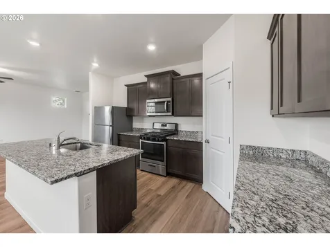 1724 W 12th Street La Center WA 98629