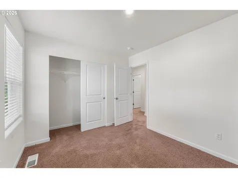 1724 W 12th Street La Center WA 98629
