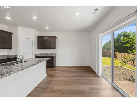 1724 W 12th Street La Center WA 98629