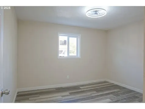 2469 Pine Street Seaside OR 97138