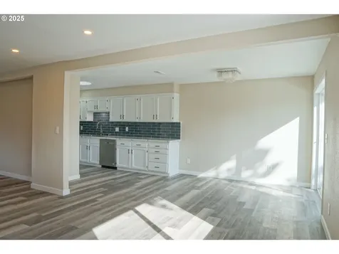 2469 Pine Street Seaside OR 97138