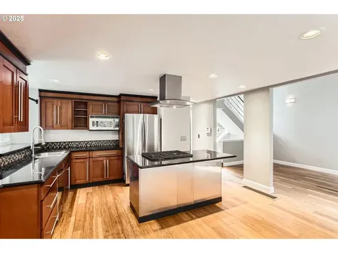 726 SE 27th Street Gresham OR 97080