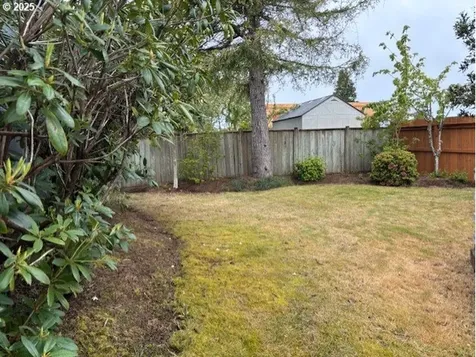 2640 Virginia Avenue North Bend OR 97459