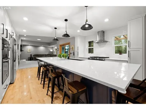 12116 SW Lesser Road Portland OR 97219